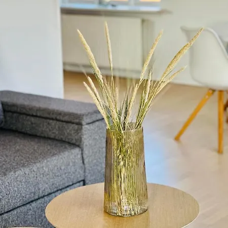 Skon Villalejlighed I Med Terrasse Og Taet Pa Centrum Apartment